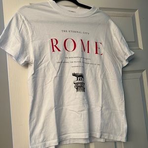 Brandy Melville graphic tee